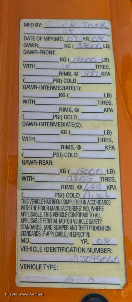 image for item DT2012 2009 International  WorkStar 7600 truck cab and chassis