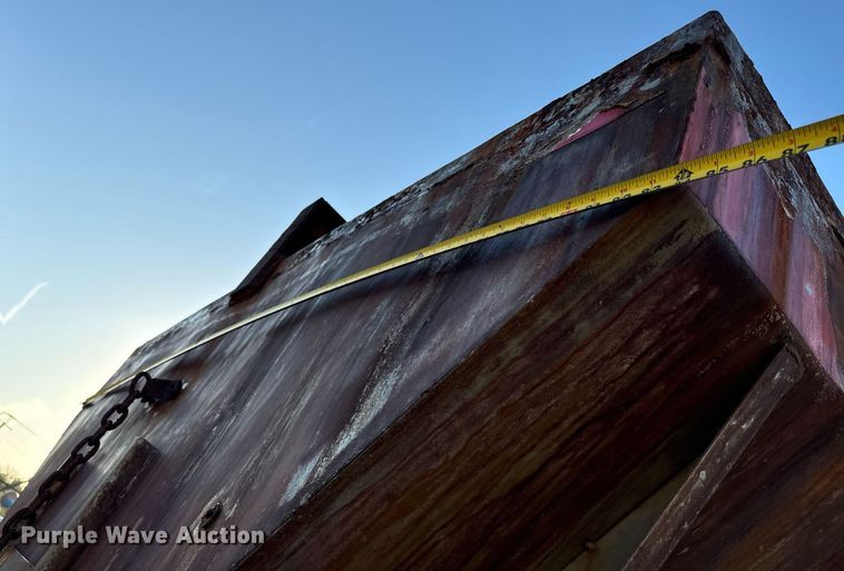 image for item DT2029 2000 Mack  RD690S spreader truck