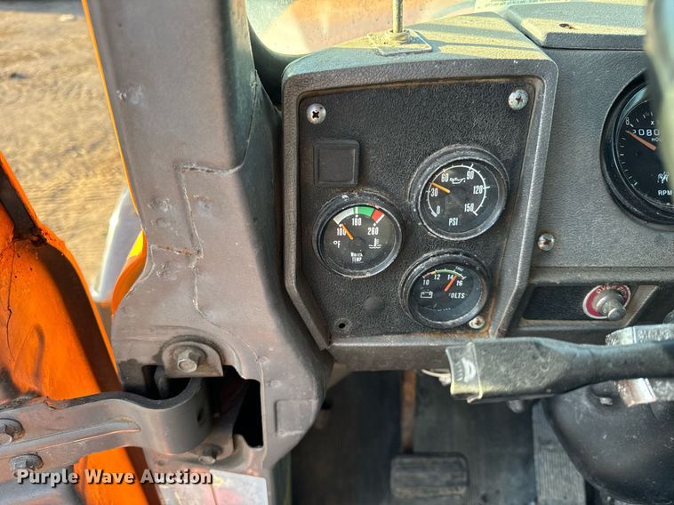 image for item DT2029 2000 Mack  RD690S spreader truck