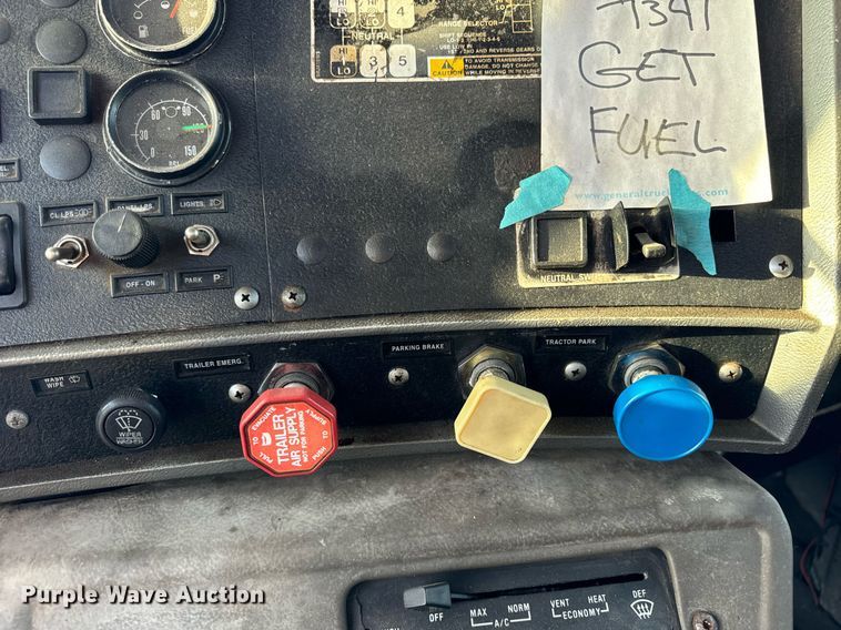 image for item DT2029 2000 Mack  RD690S spreader truck