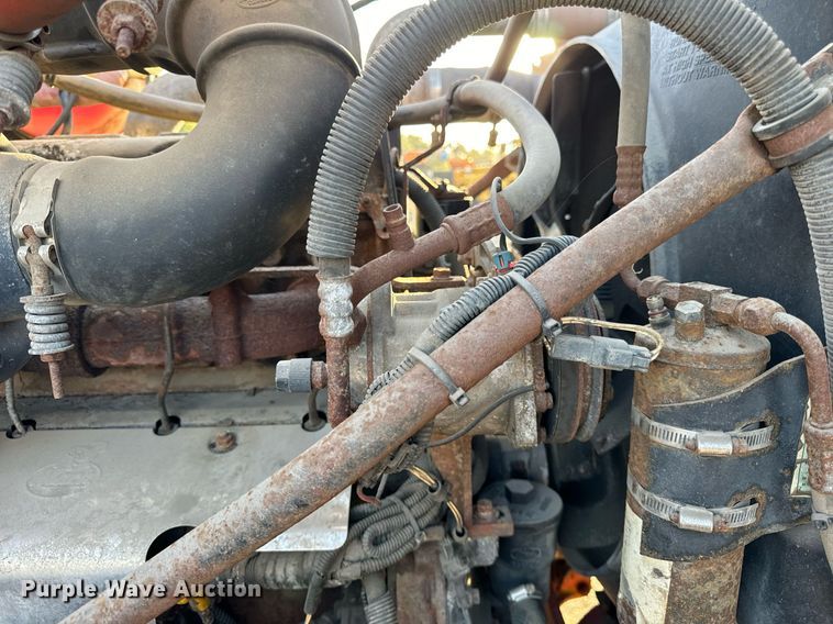 image for item DT2029 2000 Mack  RD690S spreader truck