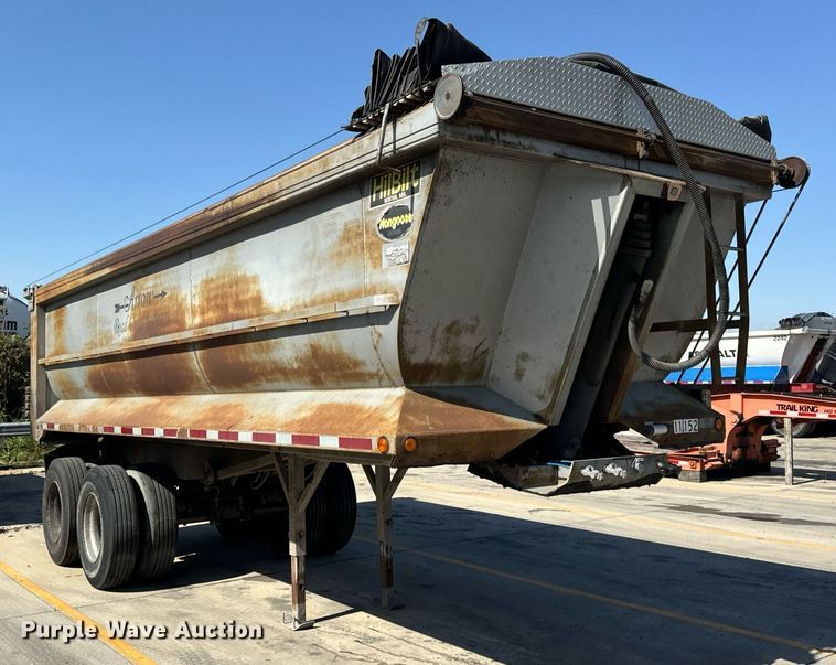 image for item DT2036 1999 Hilbilt end dump trailer