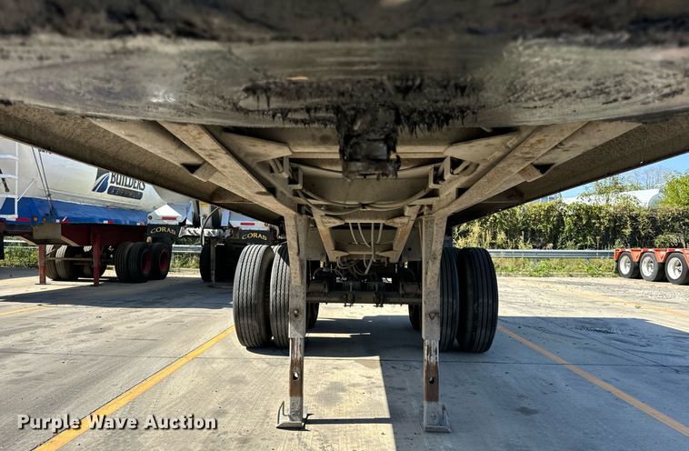 image for item DT2036 1999 Hilbilt end dump trailer