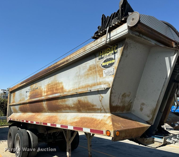 image for item DT2036 1999 Hilbilt end dump trailer