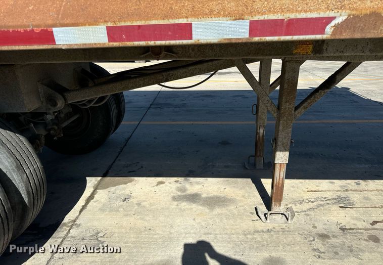 image for item DT2036 1999 Hilbilt end dump trailer