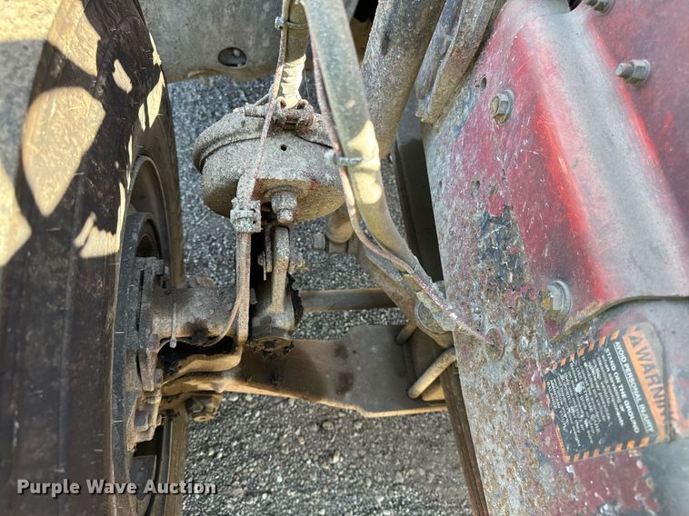 image for item DT2039 2003 Mack  RD688S semi truck