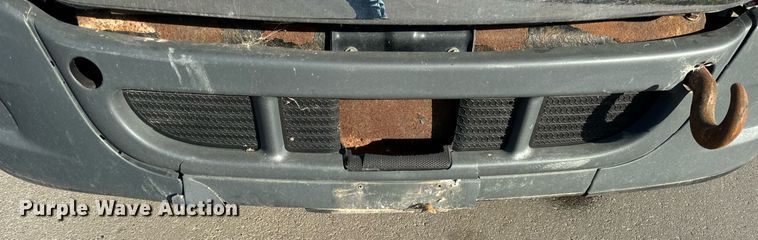 image for item DT2045 2012 Freightliner  Cascadia  semi truck