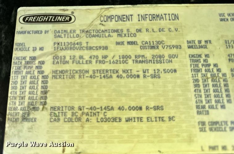 image for item DT2045 2012 Freightliner  Cascadia  semi truck