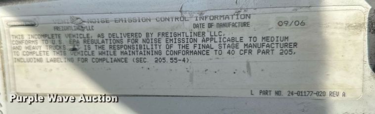 image for item DT2052 2007 Freightliner  M2  truck cab and chassis