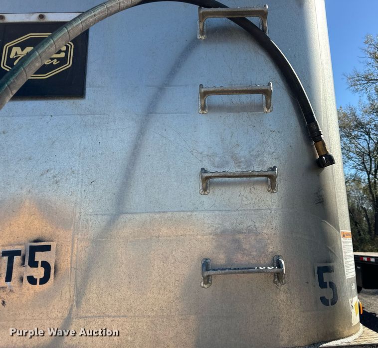 image for item DT2060 2016 Mac  end dump trailer