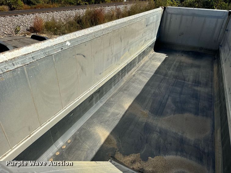 image for item DT2060 2016 Mac  end dump trailer