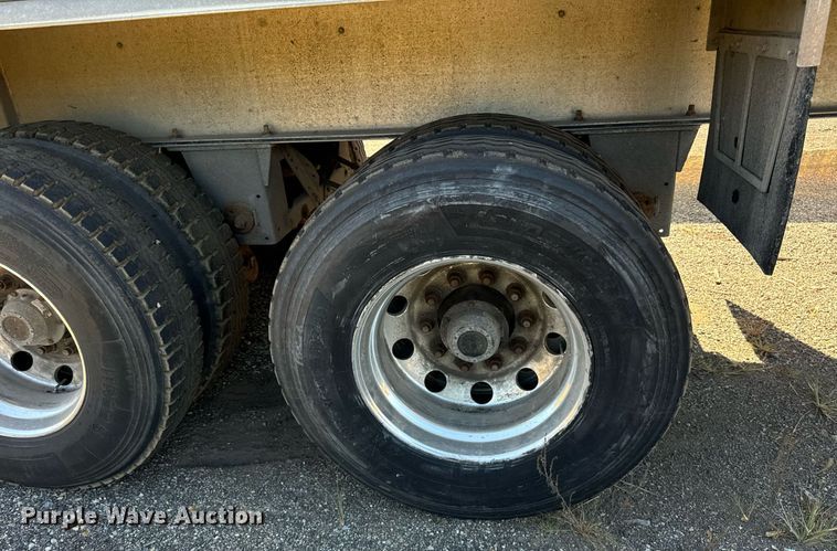 image for item DT2060 2016 Mac  end dump trailer