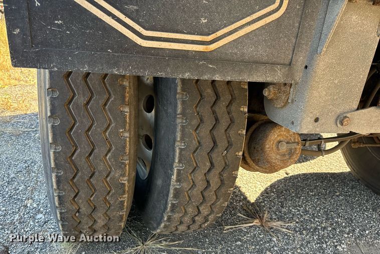 image for item DT2060 2016 Mac  end dump trailer