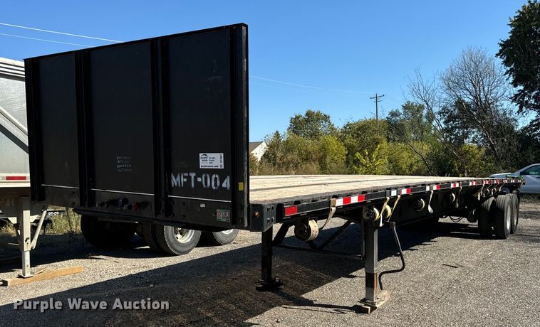image for item DT2061 2008 Manac  flatbed trailer
