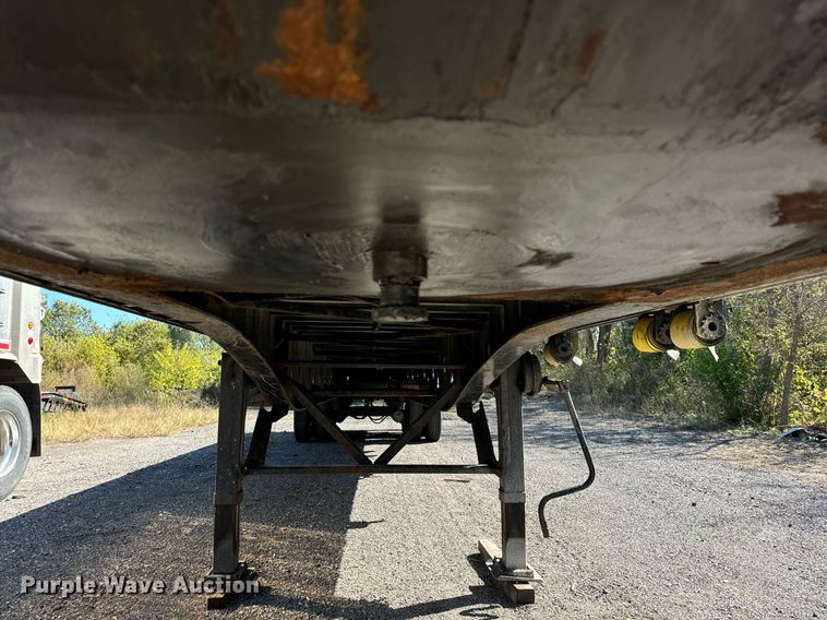 image for item DT2061 2008 Manac  flatbed trailer