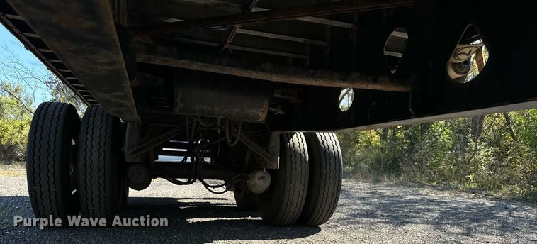 image for item DT2061 2008 Manac  flatbed trailer