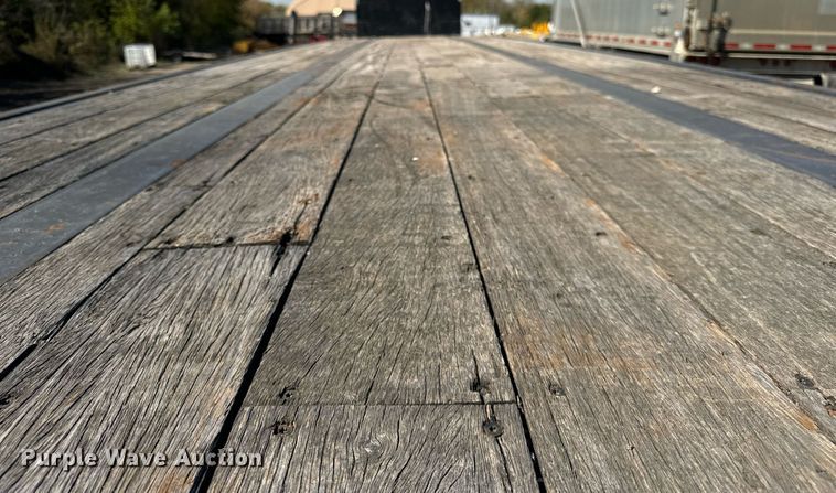 image for item DT2061 2008 Manac  flatbed trailer