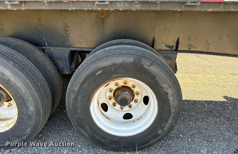 image for item DT2061 2008 Manac  flatbed trailer