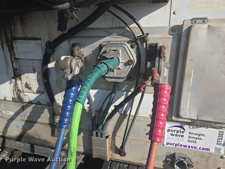 image for item DT5303 2007 Utility VS2RA refrigerated van trailer