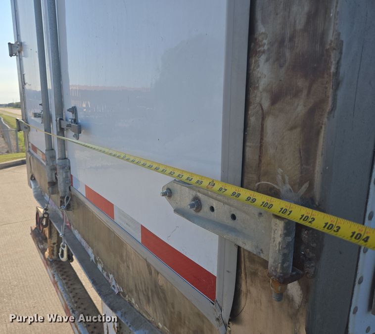 image for item DT5303 2007 Utility VS2RA refrigerated van trailer