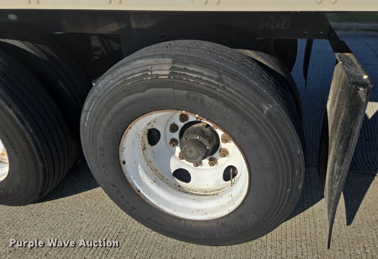 image for item DT5303 2007 Utility VS2RA refrigerated van trailer