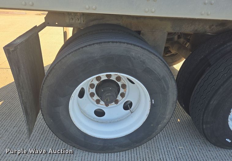 image for item DT5303 2007 Utility VS2RA refrigerated van trailer