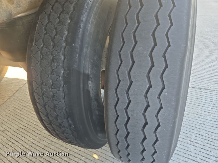 image for item DT5303 2007 Utility VS2RA refrigerated van trailer