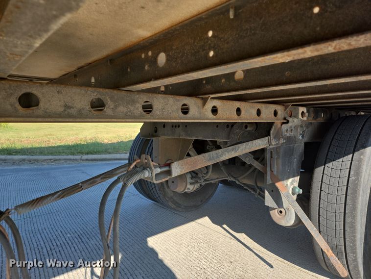 image for item DT5304 2007 Utility refrigerated van trailer