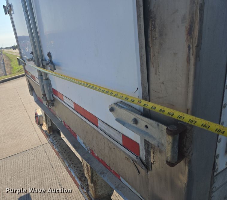 image for item DT5304 2007 Utility refrigerated van trailer