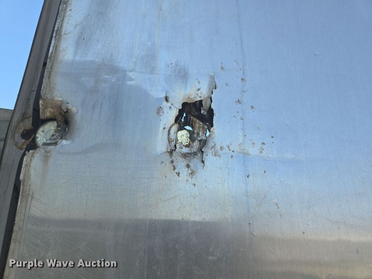 image for item DT5304 2007 Utility refrigerated van trailer