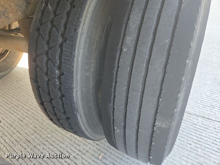 image for item DT5304 2007 Utility refrigerated van trailer