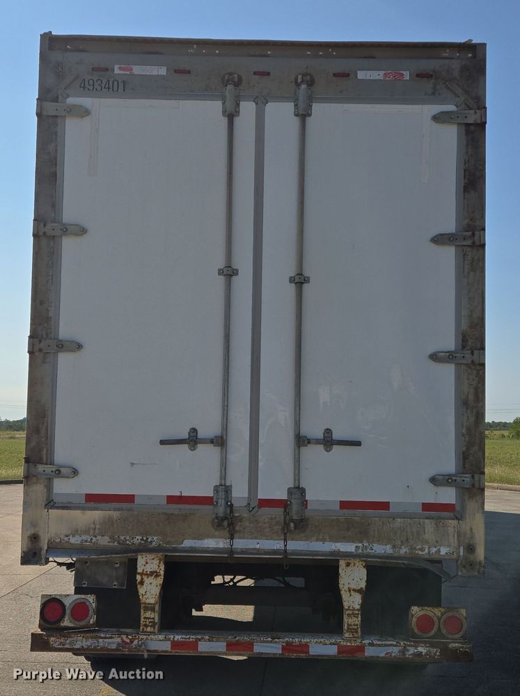 image for item DT5307 2007 Utility refrigerated van trailer