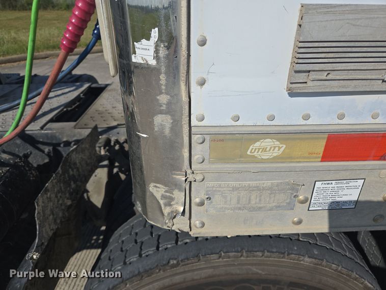 image for item DT5307 2007 Utility refrigerated van trailer