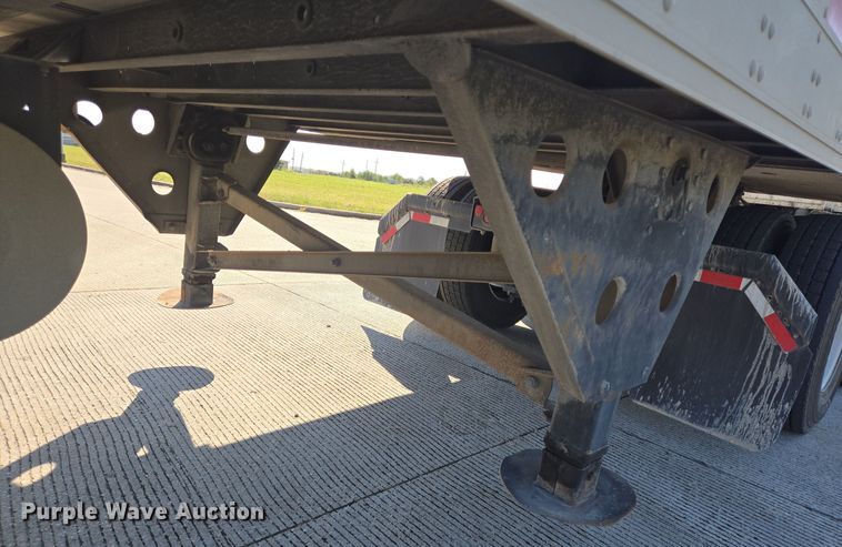 image for item DT5307 2007 Utility refrigerated van trailer