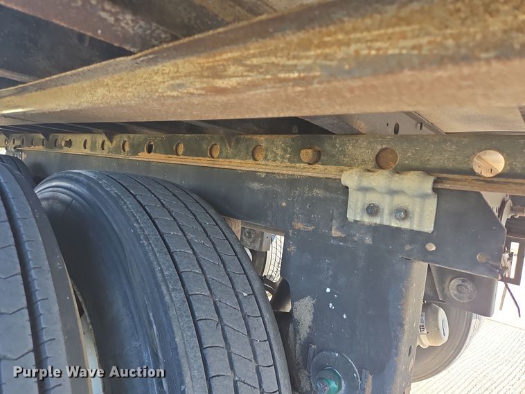 image for item DT5307 2007 Utility refrigerated van trailer