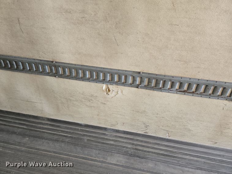 image for item DT5307 2007 Utility refrigerated van trailer