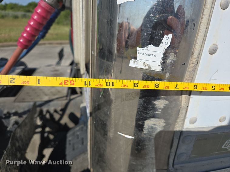 image for item DT5307 2007 Utility refrigerated van trailer