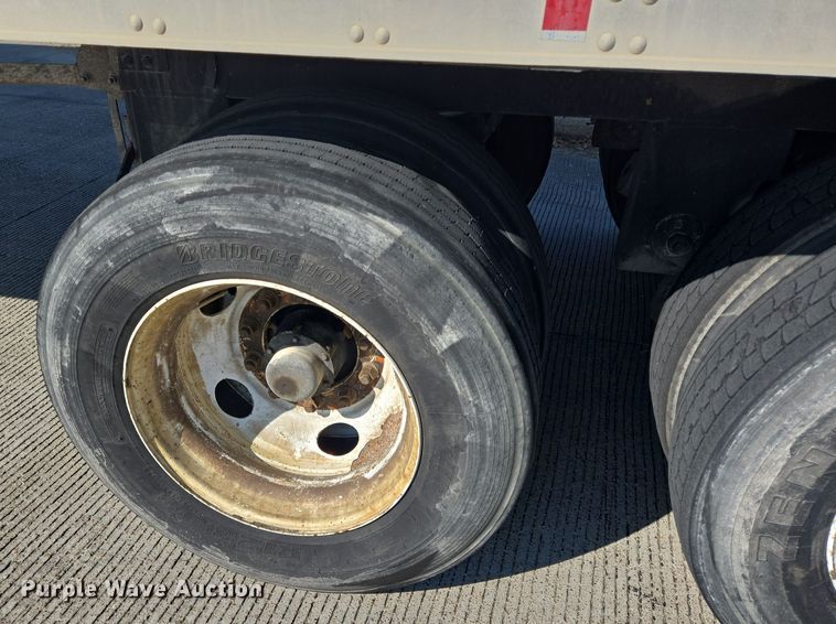 image for item DT5307 2007 Utility refrigerated van trailer