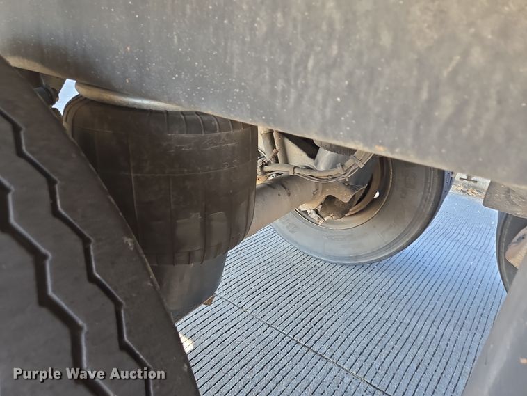 image for item DT5307 2007 Utility refrigerated van trailer