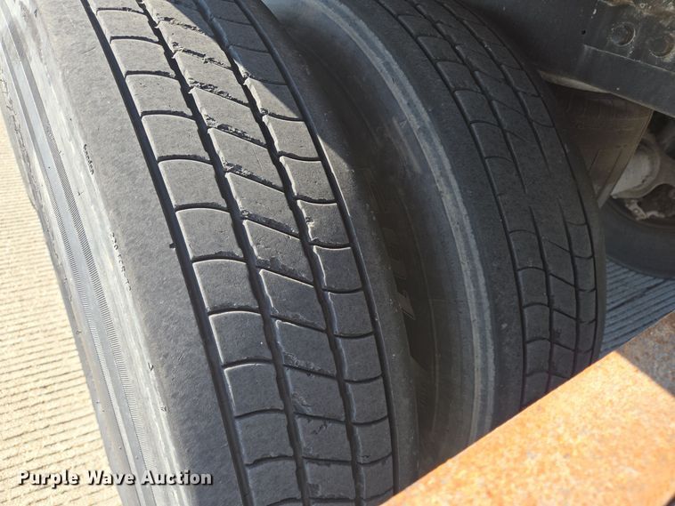 image for item DT5307 2007 Utility refrigerated van trailer