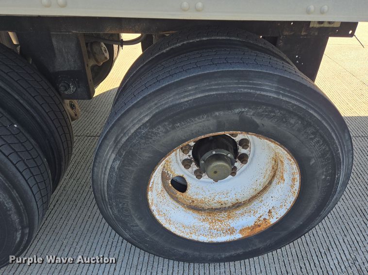 image for item DT5307 2007 Utility refrigerated van trailer