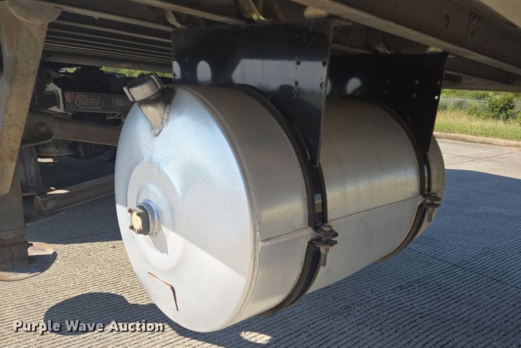 image for item DT5308 2007 Utility refrigerated van trailer