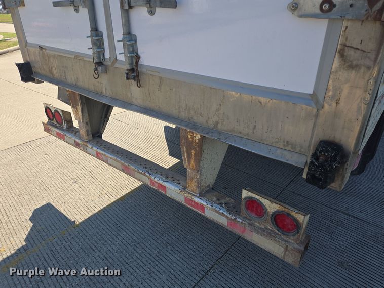 image for item DT5308 2007 Utility refrigerated van trailer