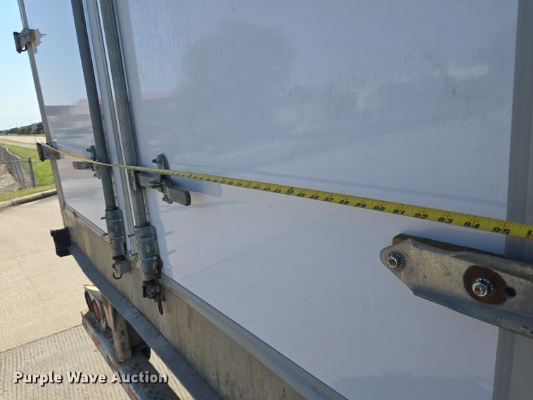 image for item DT5308 2007 Utility refrigerated van trailer