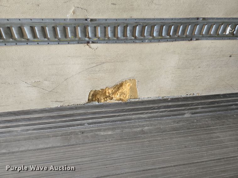 image for item DT5308 2007 Utility refrigerated van trailer