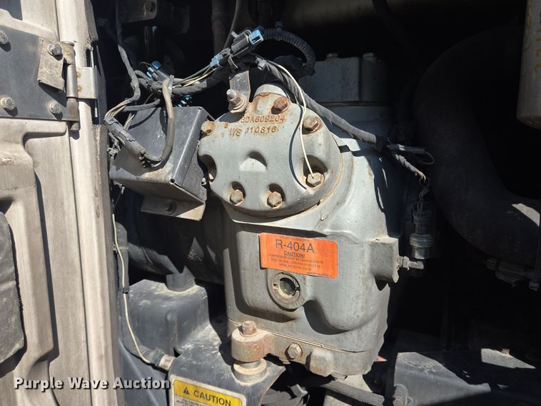 image for item DT5308 2007 Utility refrigerated van trailer