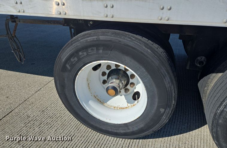 image for item DT5308 2007 Utility refrigerated van trailer