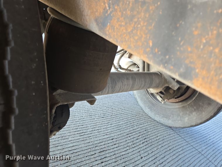 image for item DT5308 2007 Utility refrigerated van trailer