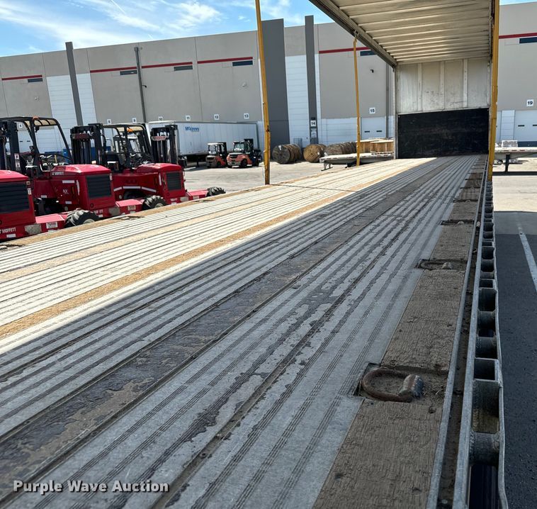 image for item DV2751 2011 Doonan side curtain trailer