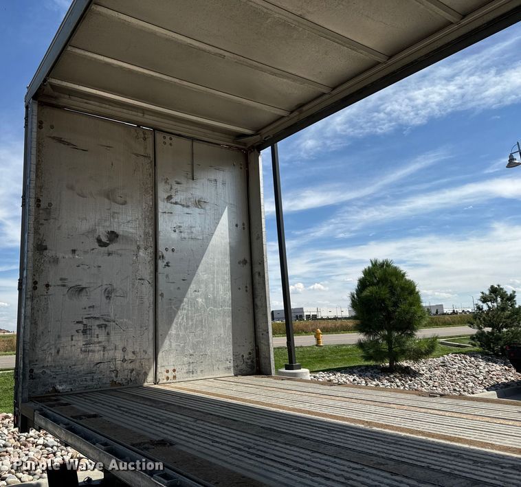 image for item DV2751 2011 Doonan side curtain trailer